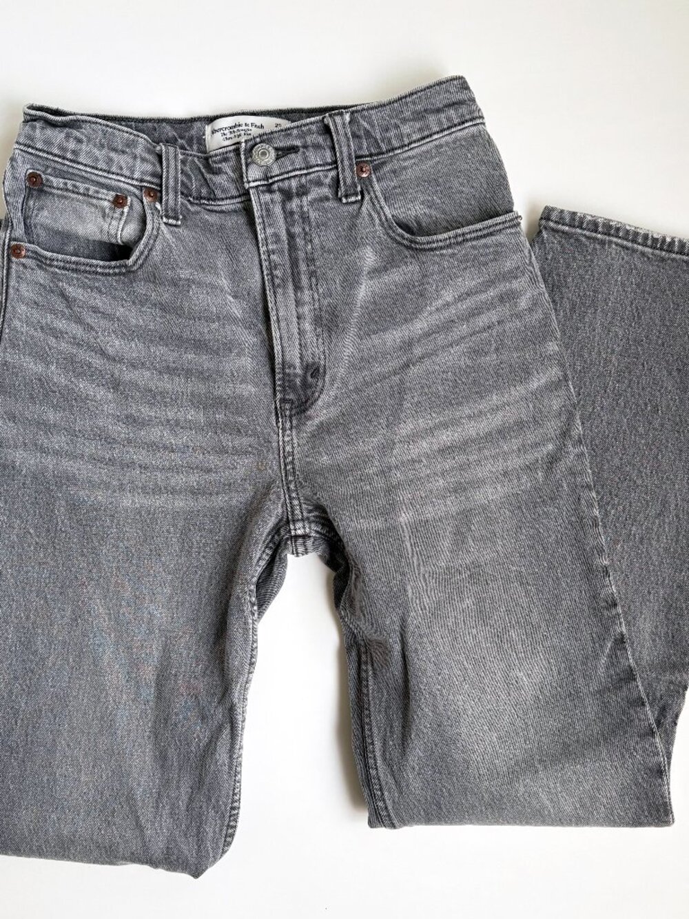 Abercrombie & Fitch 90s Straight Ultra High Rise Jeans Grey Size 25 0S